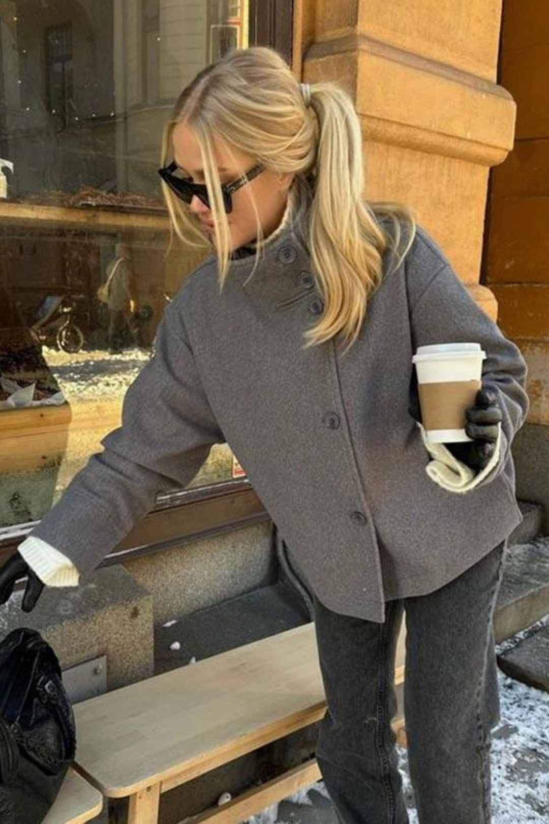 STAND-COLLAR SHORT COAT